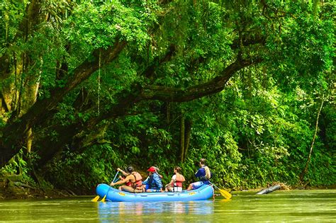 La Fortuna Safari Float en el río Peñas Blancas