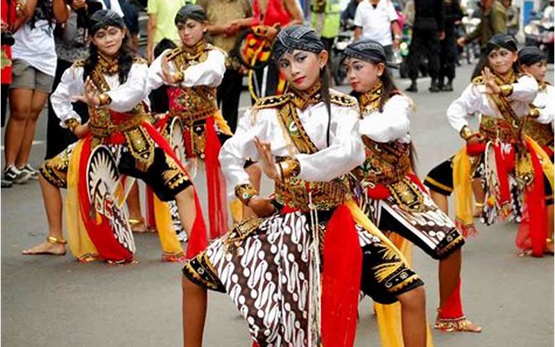 Lagu Tari Jawa Timur