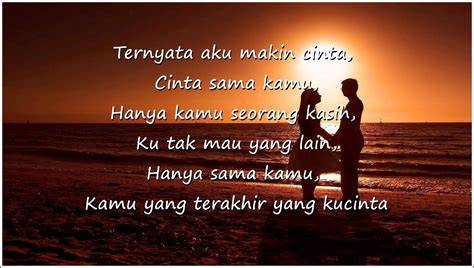 Gambar Sepasang Kekasih