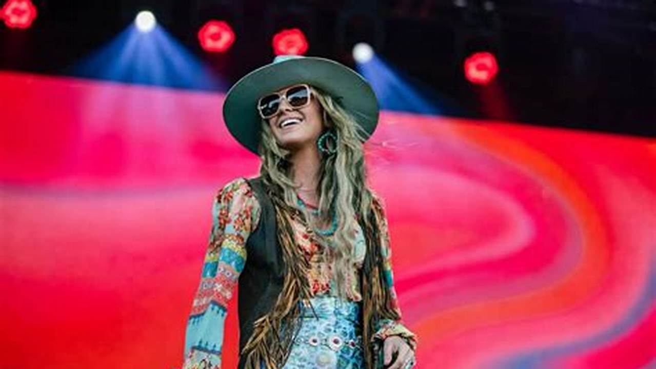 Lainey Wilson 2024 Concert