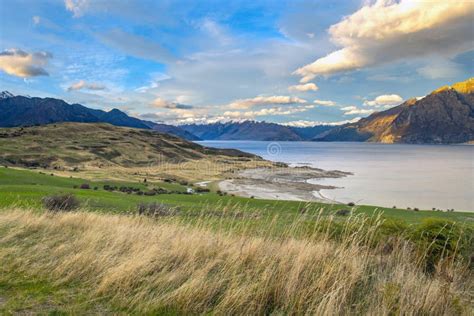 Lake Hawea Lookout Point