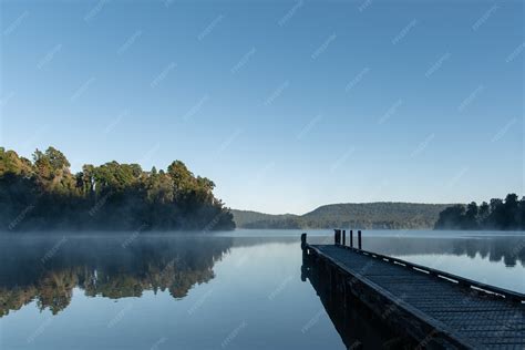 Lake Mapourika Scenery