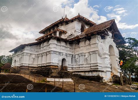 Lankatilaka Temple