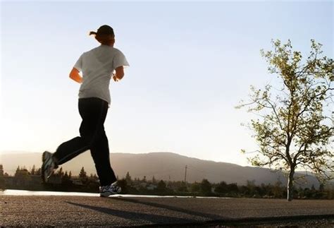 Lari meningkatkan kualitas tidur