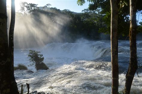 Las Nubes Waterfalls overview