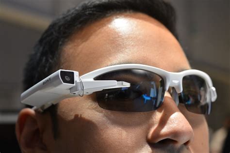 Advancements in Augmented Reality Technology for Smart Eyewear