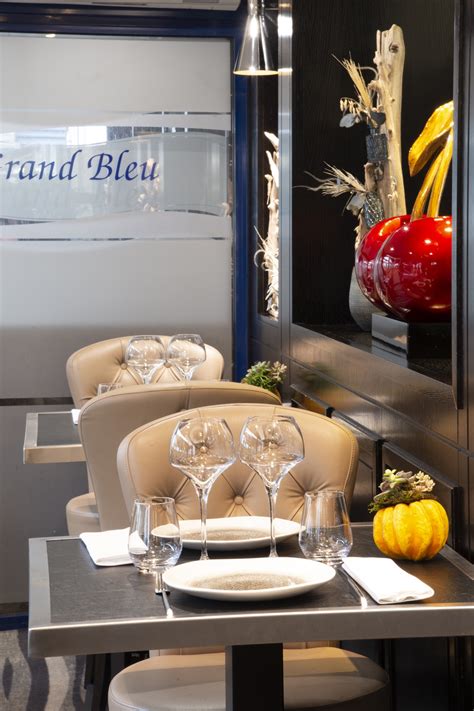 Le Grand Bleu Restaurant