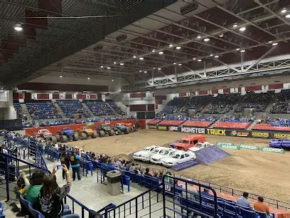 Lea County Event Center in New Mexico Upgrades with QSC WideLine System