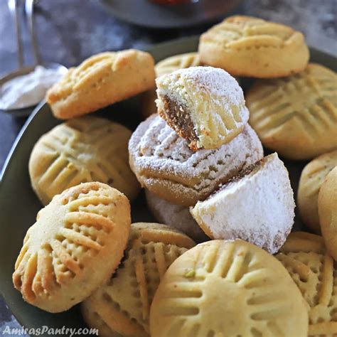 Lebanese Easter Cookies
