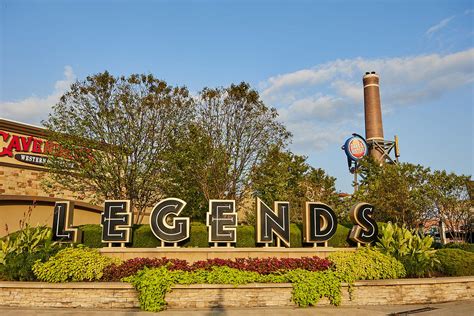 The Ultimate Shopping Experience at Legend Outlets Kansas City: Where Bargains Meet Bliss!