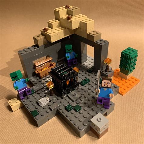 Lego Minecraft Zombie Spawner