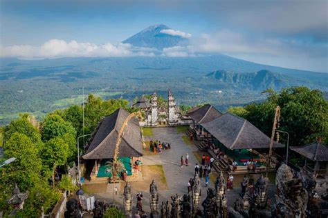 Lempuyang Temple Overview