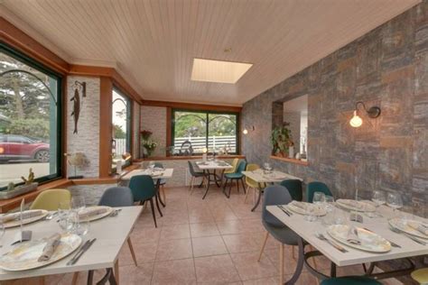 Les Ondines Restaurant