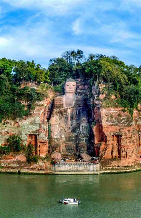 Leshan Giant Buddha scale