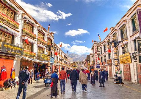 Lhasa street