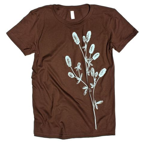 Chic Style Alert: Shop Light Brown Graphic Tees Now!