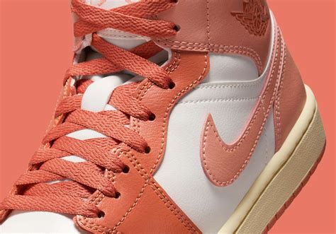 Light Madder Root Color