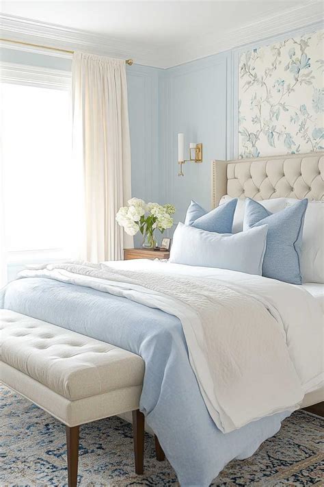 Light blue bedroom ideas with a throw blanket
