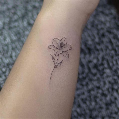 Lily Tattoo Small
