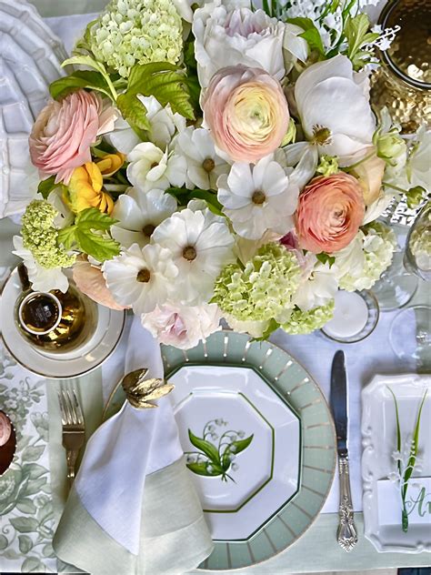 Lily of the Valley Table