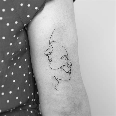 Continuous line art tattoo inspired by Quibe's 'Close'