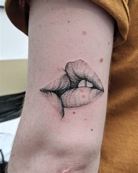Lips Kissing Tattoo