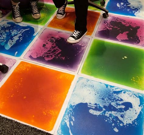 Liquid Tiles
