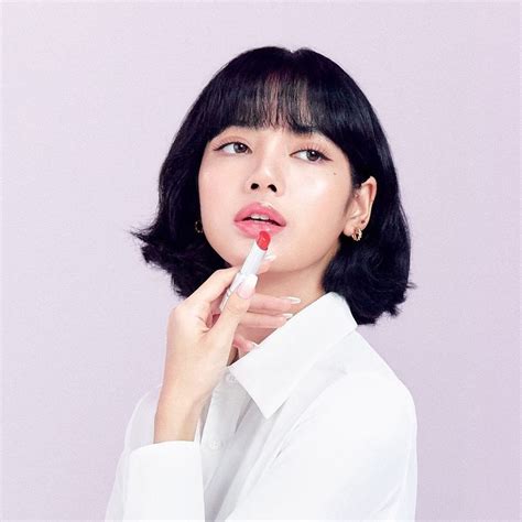 Lisa Manoban Mac Lipstick