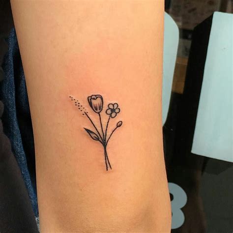 Little flowers Tattoo Little flower tattoos, Tattoos