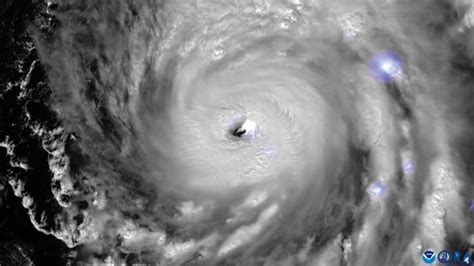 Experience the Fury of Nature: Live Hurricane Ian Camera Capturing the Storm in Real-Time