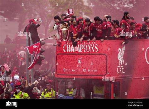 Liverpool FC Players Celebrating