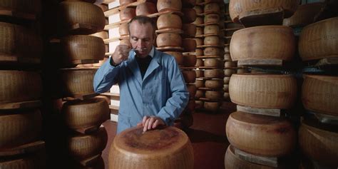 Perché al telefono i Francesi dicono “Allô !” - La mia Paris