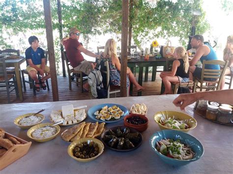 Local Cuisine Tour Experience