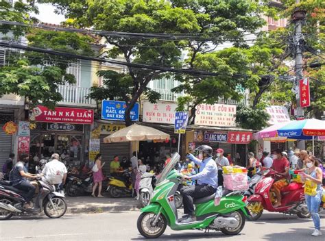 Local Travel Knowledge