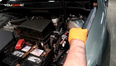 Locating Fuses and Relays