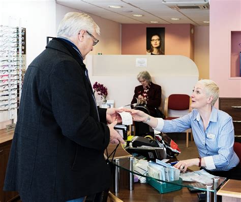 Location and Independent Optometrists