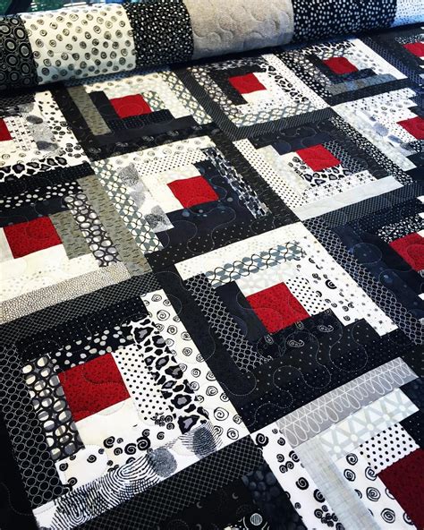 Log Cabin Quilt Pattern
