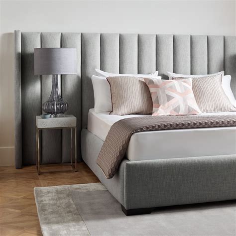 5 Amazing Long Headboard Designs for Your Bedroom