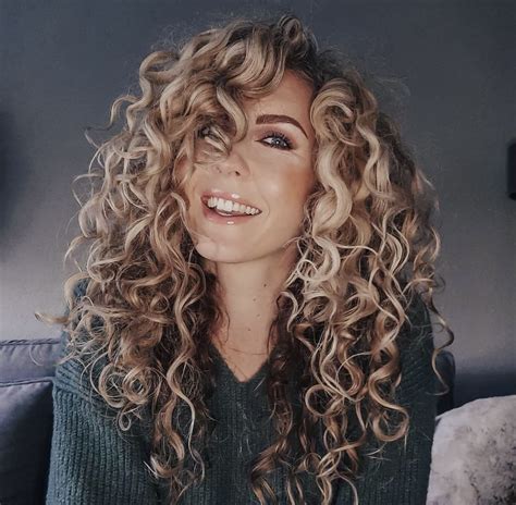 Long Curly Hair Middle Part