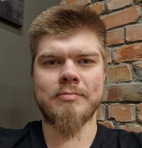 Long Goatee Short Sides