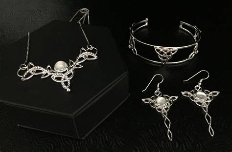 Looking for Celtic Wedding Jewelry