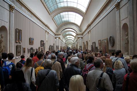 Louvre Crowds