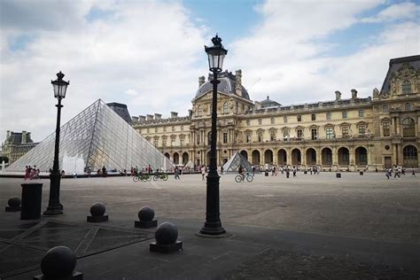 Louvre Fast Track Access