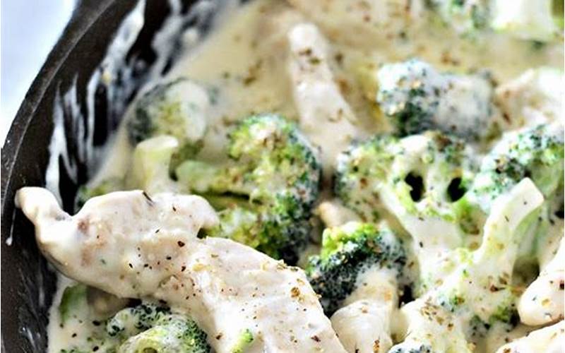 Low-Carb Chicken Alfredo