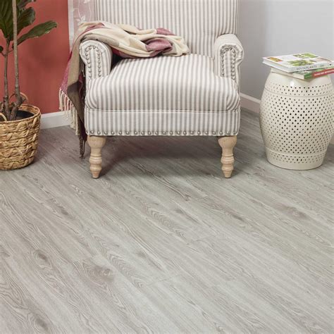 Lucida USA Gluecore 16Piece 7.31in x 48in Ombre Luxury Vinyl Plank Flooring in the Vinyl