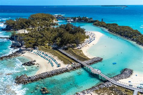 Lunch Overlooking Blue Lagoon