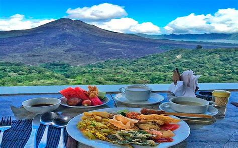 Lunch with a view in Bali