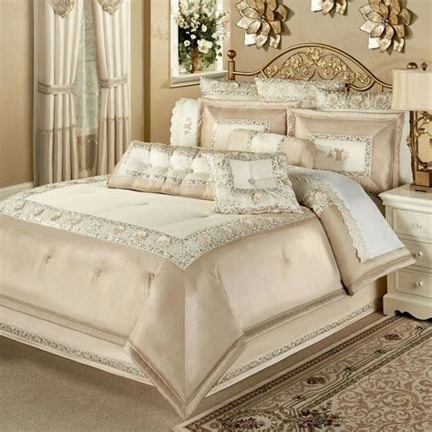 Luxurious bedding in bedroom