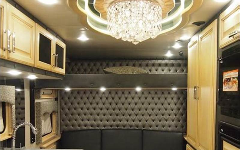 Luxury Sleeper Cab Truck
