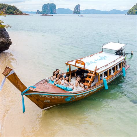 Luxury Longtail Boat Features